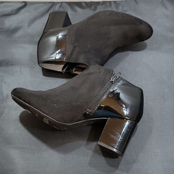 LIFE STRIDE BLOCK HEEL ALMOND TOE ZIP CLOSURE BOOTIE - Picture 9 of 15